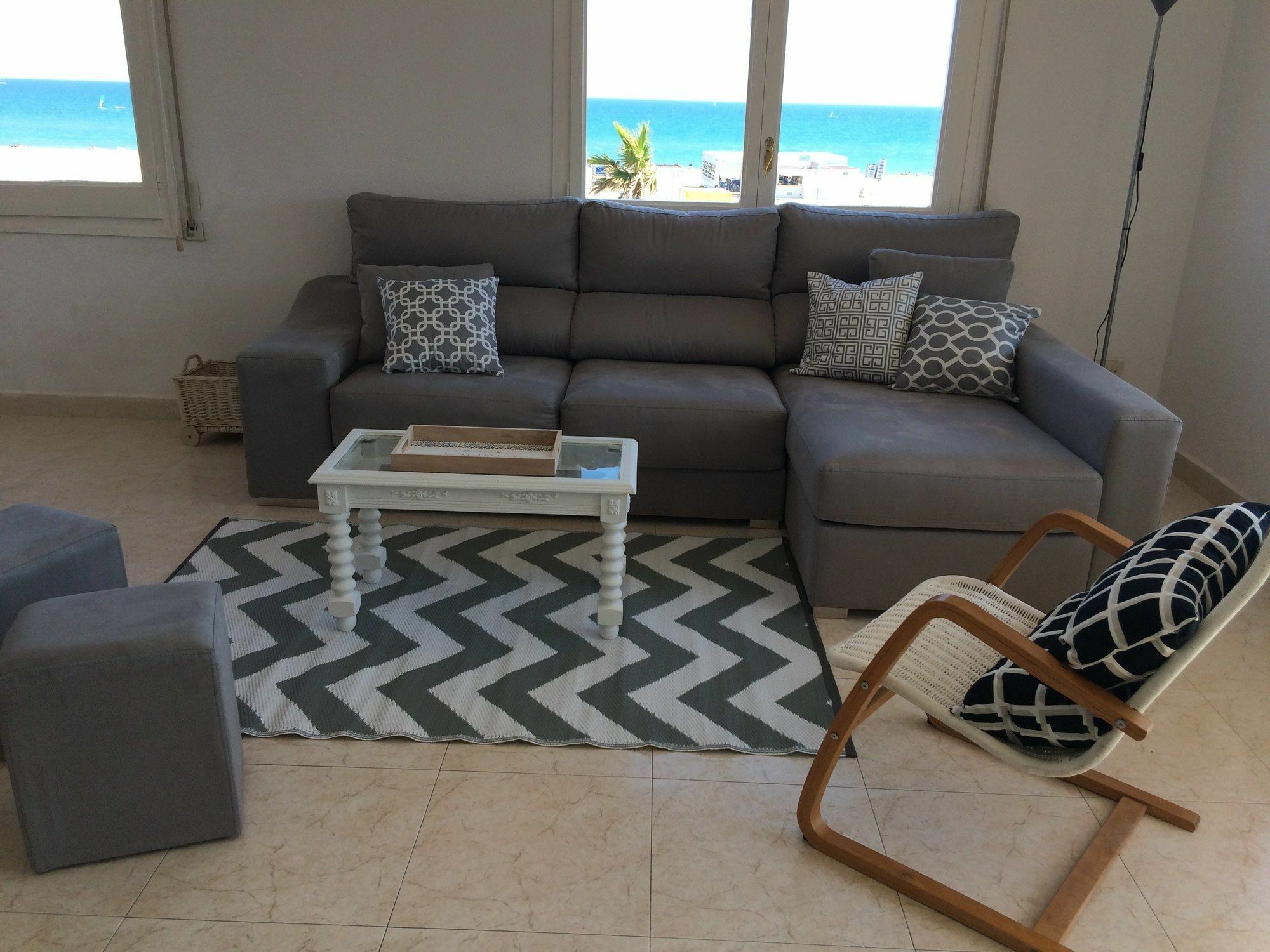 Calaluz Be My Guest Castelldefels Apartment ภายนอก รูปภาพ